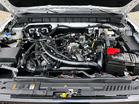 Certified 2023 Ford Bronco Wildtrak AWD/4WD image 10