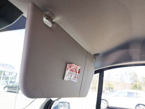 Used 2018 Ford Transit 250 Base image 52