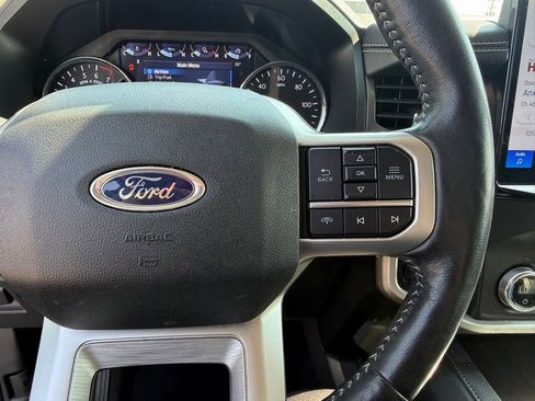 Used 2024 Ford Expedition Max XLT image 12