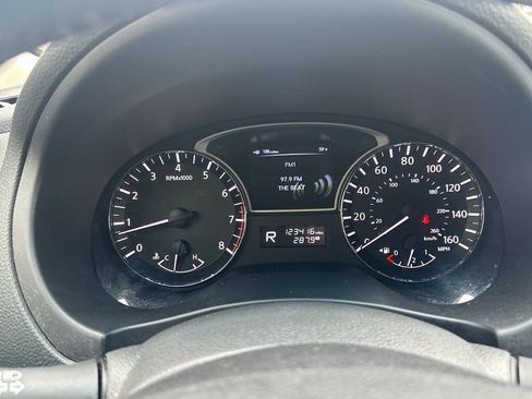 Used 2013 Nissan Altima 2.5 SV image 24