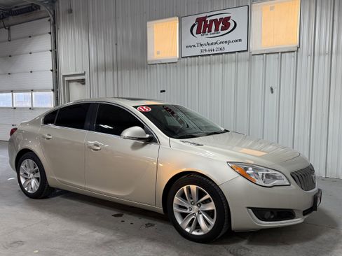 Used 2015 Buick Regal Premium image 1