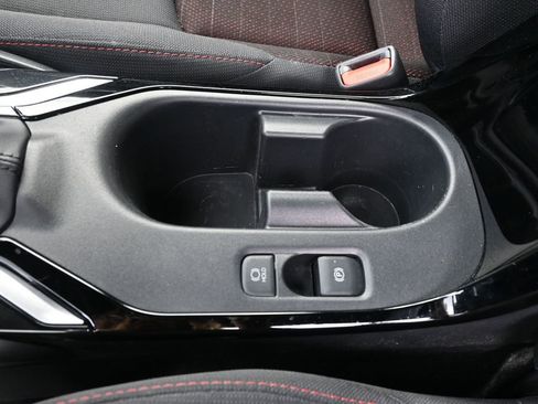 Used 2025 Toyota Corolla SE image 28