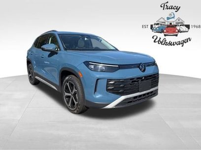 New 2025 Volkswagen Tiguan SE