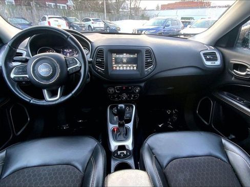 Used 2020 Jeep Compass Latitude w/ Cold Weather Group image 14