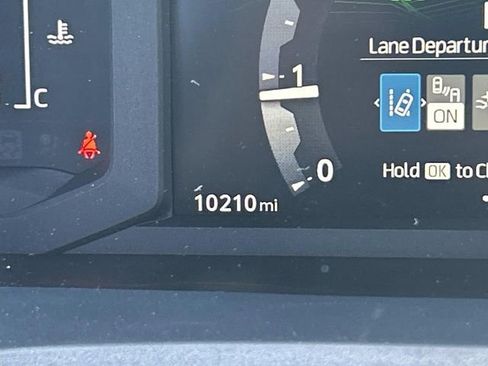 Used 2025 Toyota 4Runner SR5 image 29