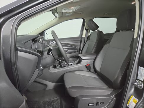 Used 2018 Ford Escape SE w/ SE Sync 3 Package AWD/4WD image 16