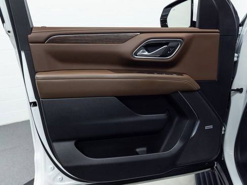 Used 2023 Chevrolet Tahoe High Country w/ Premium Package 2 image 11