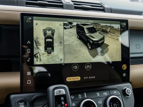 New 2026 Land Rover Defender 110 X AWD/4WD image 28