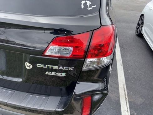 Used 2014 Subaru Outback 2.5i Limited image 6