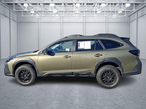 Used 2023 Subaru Outback Onyx Edition image 2