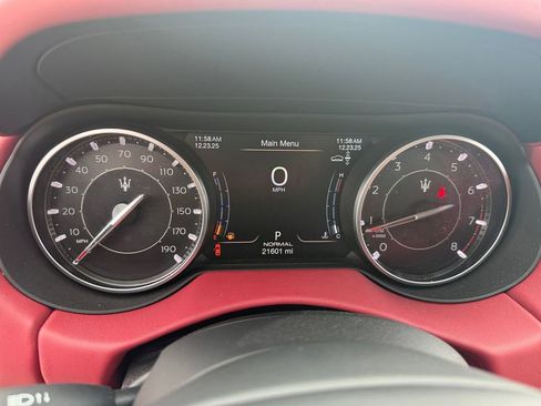 Used 2022 Maserati Levante Modena image 18