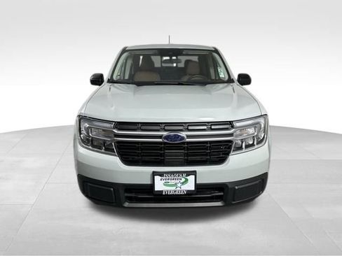 Used 2024 Ford Maverick Lariat image 2