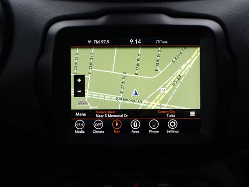 Used 2023 Jeep Renegade Altitude w/ Sun/Sound Group AWD/4WD image 21