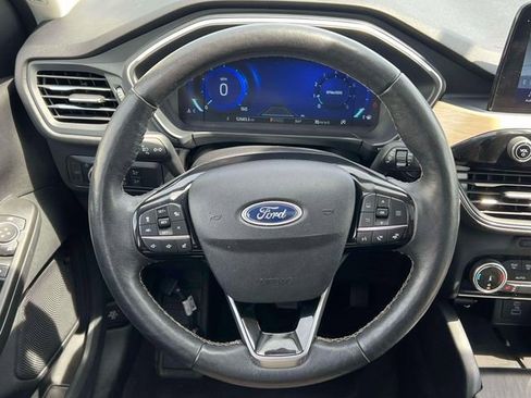 Used 2022 Ford Escape Titanium w/ Titanium Elite Package AWD/4WD image 19