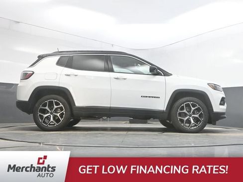 Used 2025 Jeep Compass Limited AWD/4WD image 42
