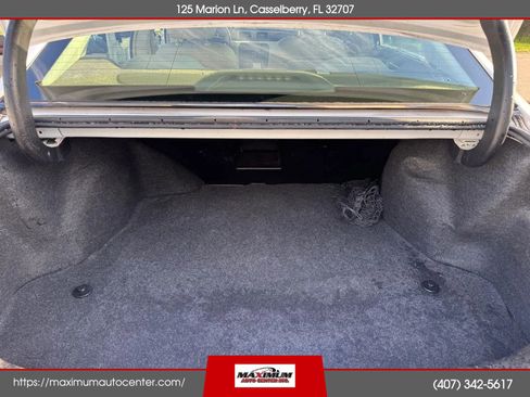 Used 2008 Buick Lucerne CX image 23