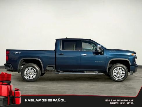 Used 2022 Chevrolet Silverado 2500 High Country w/ Technology Package image 11