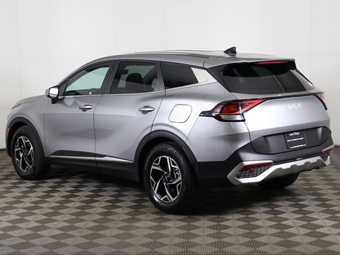 Used 2024 Kia Sportage LX image 7