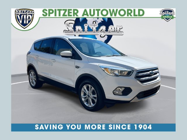Used 2017 Ford Escape SE AWD/4WD image 1
