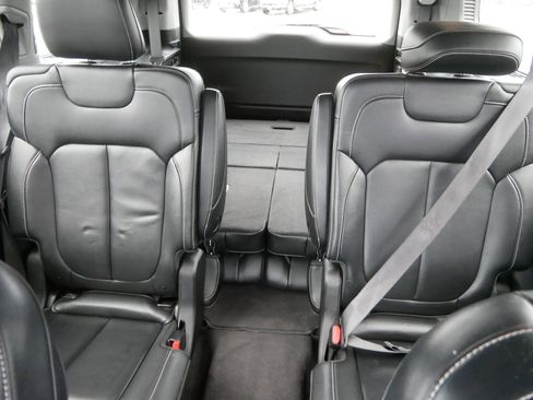 Certified 2021 Jeep Grand Cherokee L Limited w/ Trailer Tow Package image 13