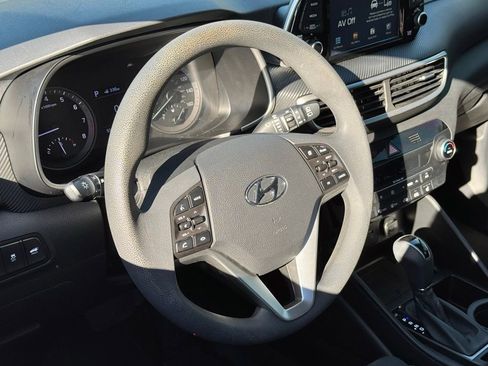 Used 2019 Hyundai Tucson Sport image 18
