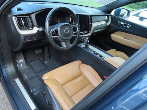Used 2018 Volvo XC60 T5 Inscription AWD/4WD image 8