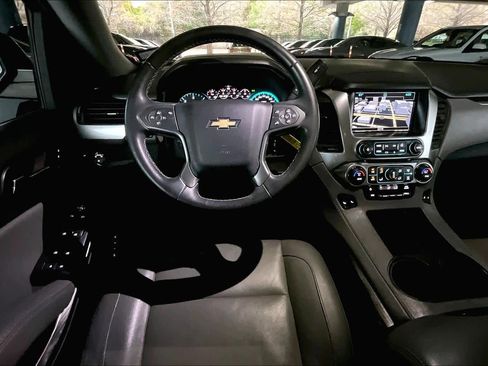 Used 2017 Chevrolet Tahoe LT image 6
