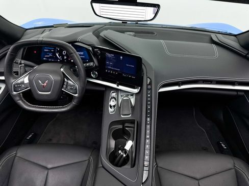 Used 2021 Chevrolet Corvette Stingray Preferred Cpe w/ Engine Appearance Package RWD image 21
