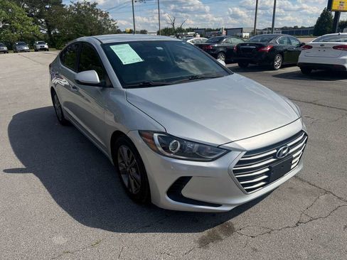 Used 2018 Hyundai Elantra SEL FWD image 4