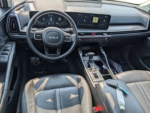 Certified 2024 Kia Sorento S FWD image 19