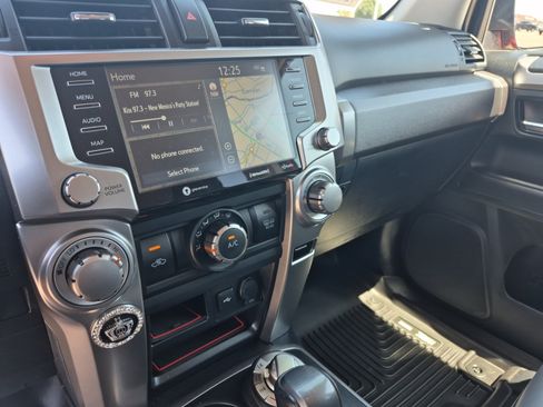 Certified 2021 Toyota 4Runner SR5 Premium AWD/4WD image 11