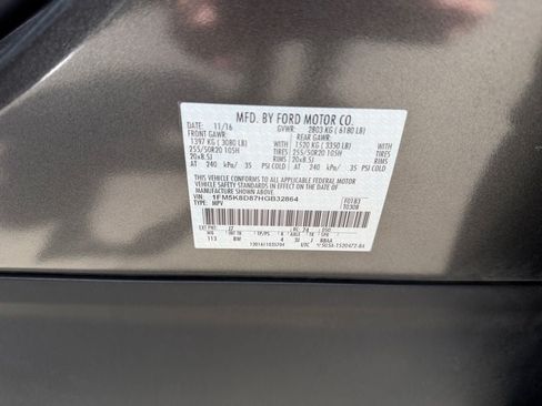 Used 2017 Ford Explorer XLT w/ Equipment Group 202A AWD/4WD image 37