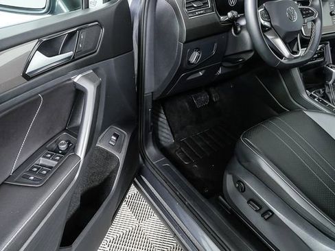 Certified 2023 Volkswagen Tiguan SE image 7