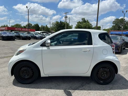 Used 2014 Scion iQ FWD image 30