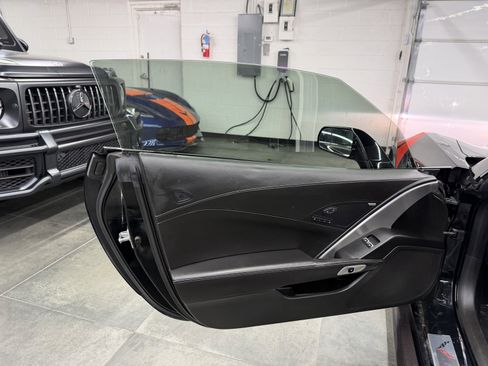 Used 2016 Chevrolet Corvette Z06 w/ 3LZ Preferred Equipment Group image 21