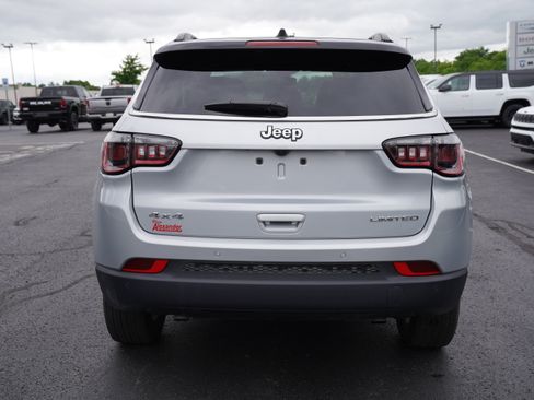 Used 2026 Jeep Compass Limited AWD/4WD image 6