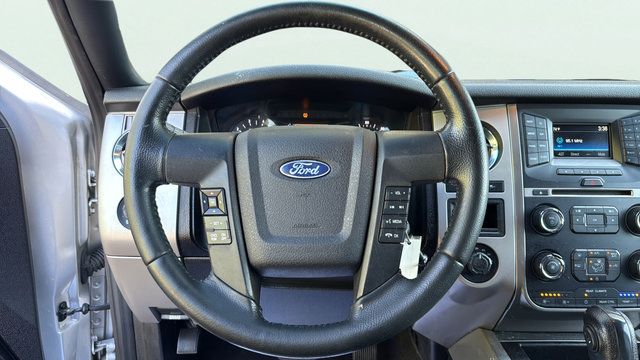 Used 2017 Ford Expedition XLT AWD/4WD image 16