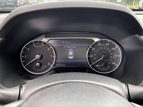 Used 2025 Nissan Altima 2.5 SV FWD image 17