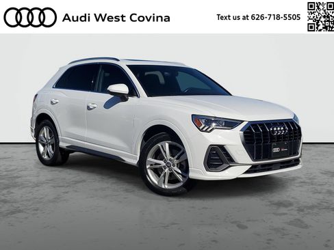 Used 2020 Audi Q3 2.0T Premium Plus w/ Premium Plus Package AWD/4WD image 1