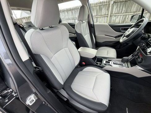 Certified 2024 Subaru Forester Base image 27