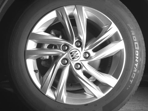 Used 2025 Buick Envista Sport Touring FWD image 12