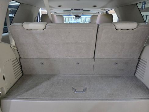 Used 2017 Cadillac Escalade Premium Luxury AWD/4WD image 14