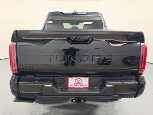 Used 2023 Toyota Tundra Platinum AWD/4WD image 5