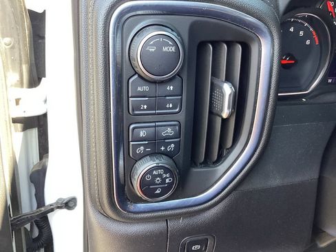 Used 2022 Chevrolet Silverado 1500 RST w/ LPO, Blackout Package AWD/4WD image 16