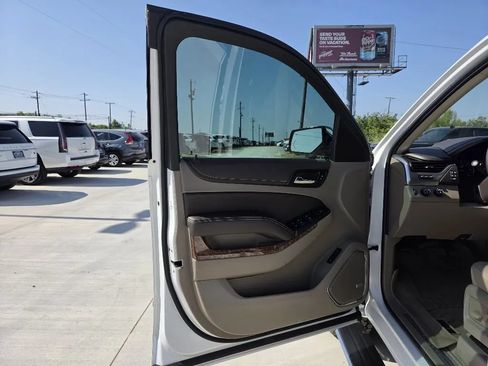 Used 2017 Chevrolet Tahoe Premier AWD/4WD image 11