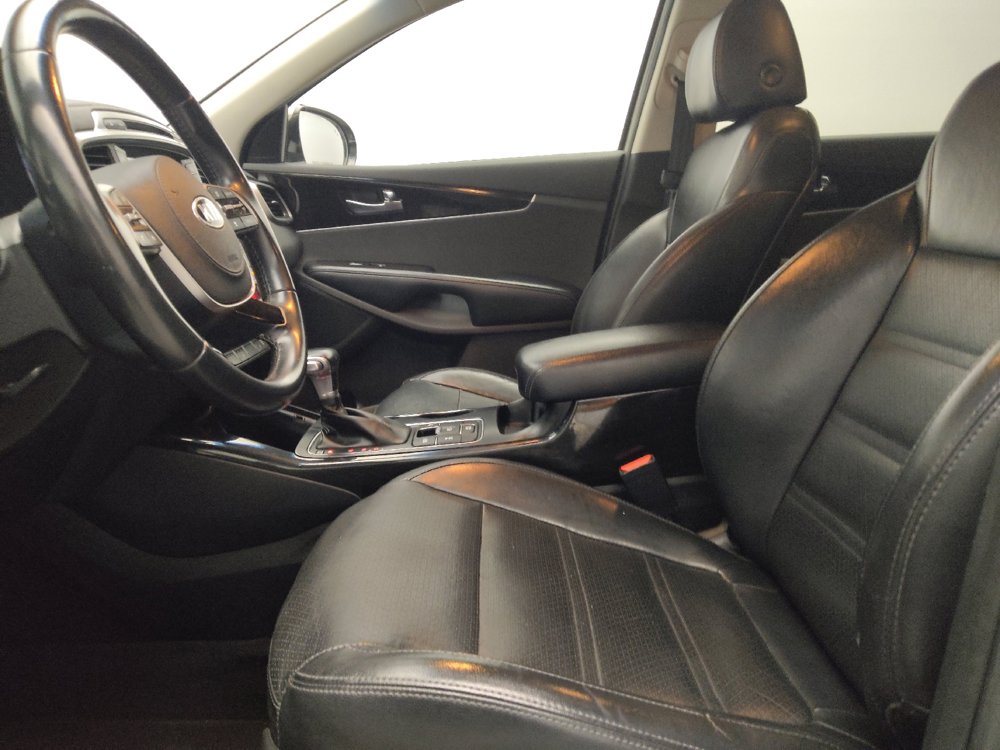 Used 2019 Kia Sorento EX AWD/4WD image 17