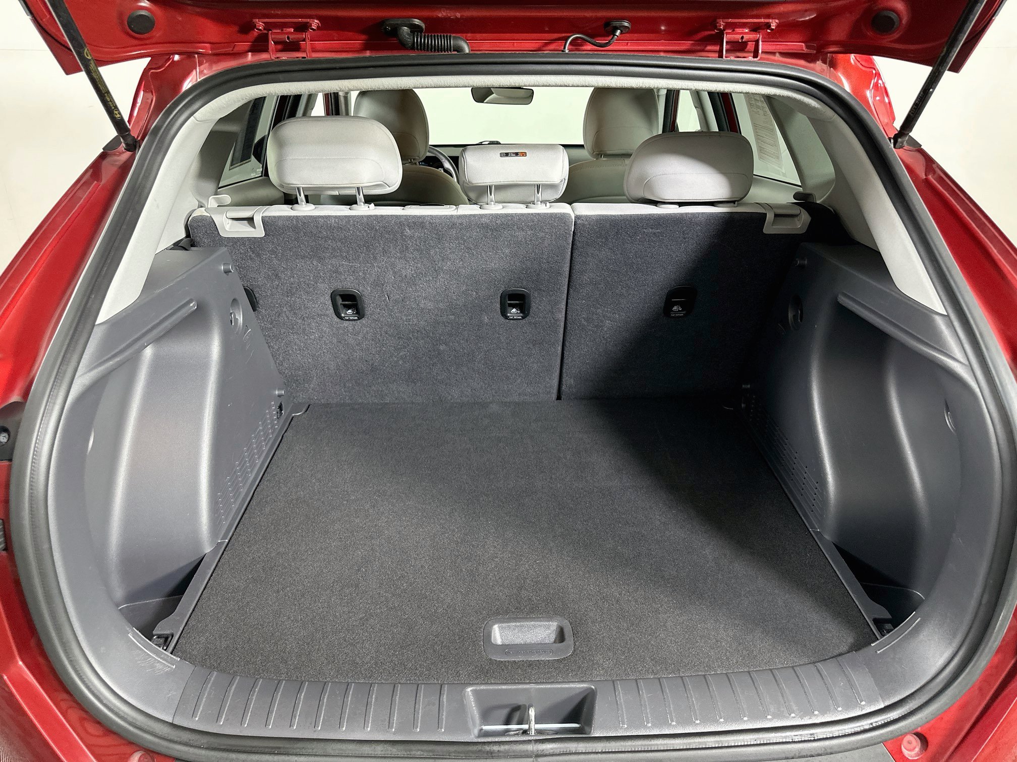 Used 2025 Hyundai Kona SEL FWD image 27