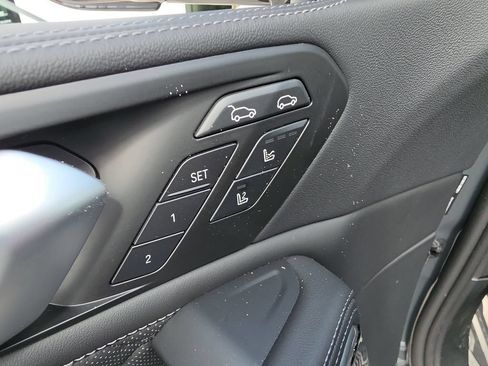 Used 2025 BMW X6 M Competition w/ Executive Package AWD/4WD image 19
