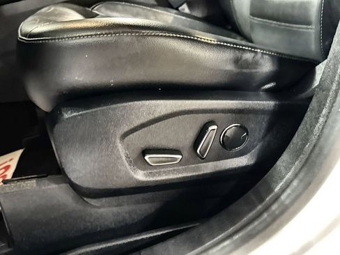 Used 2015 Ford Edge SEL w/ Equipment Group 201A AWD/4WD image 13