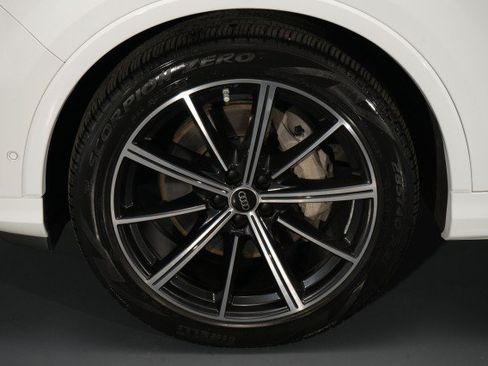 Used 2023 Audi Q7 3.0T Prestige AWD/4WD image 18